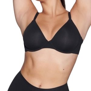 SKIMS  Fits everybody t-shirt bra onyx size 42C